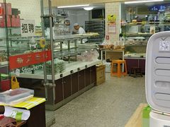 -新月蛋糕西点专卖店(大麦街店)