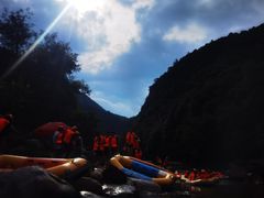 -雅鲁激流探险漂流