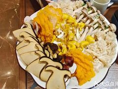 云南菌锅-洞庭渔人(沙湾店)