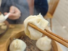 蟹粉小笼包-常鲜德乐购迎桂馒头店(麻巷公寓店)