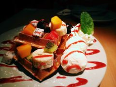 水果华夫饼-Lia Cafe Bar Restaurant松山咖啡屋