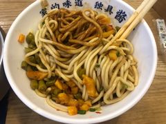 武汉热干面-文叔·湖北名小吃·小龙虾(黄贝岭地铁站店)
