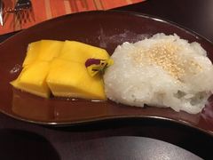 甜糯米团配泰国芒果-红泰·泰精选·特色料理(中山路店)