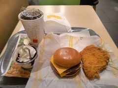 -麦当劳(伟城广场店)