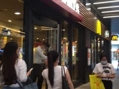 -麦当劳(海岸城店)