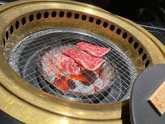 -山川小町·极番烧肉(新地假日广场店)