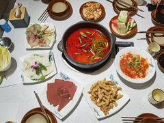 -贵府酸汤牛肉火锅·贵州老字号(飞山街店)