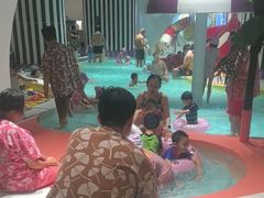 -涨巢·潮玩水疗局