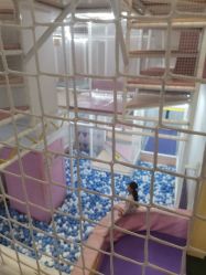 -奈尔宝·儿童乐园·亲子餐厅(华采天地店)