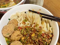 -矮子粉店1985·长沙米粉(湘春路店)