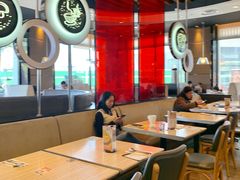 大堂-必胜客(上海新南方商城PH店)
