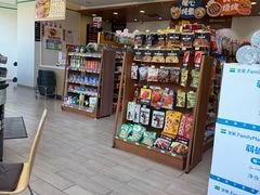 -全家便利店(四平路六店)