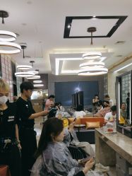 -AKOZO Beauty Salon