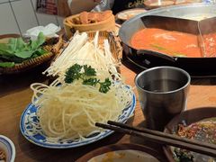 -巴卤社老火锅(财富店)