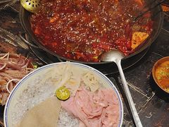 -周小明火锅(黑金冠社区店)