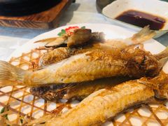 香煎杂鱼-五稻厨房粤西菜(新闻店)