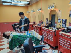 -Devilhands Barbershop男士理容店