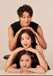 -拾光年华摄影馆(菱角湖公园店)