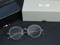 -目艮眼镜SHOWROOM(品牌集合店)