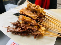-何师烧烤Pro ·江湖川菜·小龙虾·精酿(太古里旗舰店)