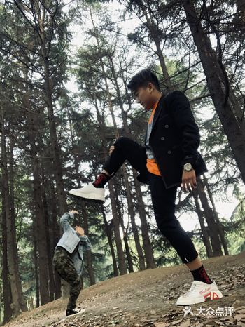 去的那天不大，刚刚好的天气，中午12点多去的