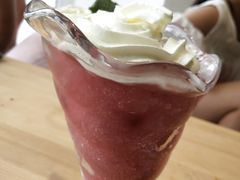 葡萄云朵冰沙-藏猫猫咖啡主题馆(中央大道店)