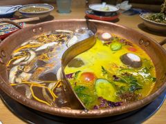 -洱火云南酸菜牛肉火锅(石景山当代商城店)