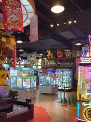 -卡通尼乐园(五彩世界店)