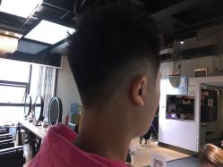 -FRIDAY星期五专业美发沙龙