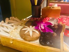 -牛村来人潮汕牛肉火锅(西单店)