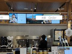-霸王茶姬(云杉奥莱店)