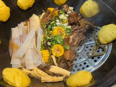 -袁小二大东北铁锅炖(吉祥村总部)