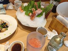 -花和海鲜自助(梅江店)