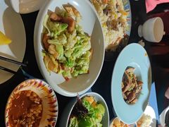 -伊带伊路新疆美食府(呼家楼店)