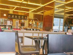 -大中华希尔顿酒店-念自助餐·嗨啤·小龙虾