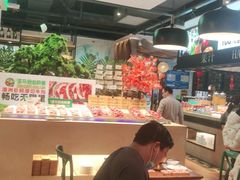 大堂-亚马逊环球美食百汇(新城吾悦广场店)