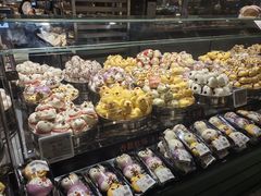 -胖东来生活广场(健康路店)
