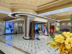 -甘井子区冠豪主题婚礼酒店宴会厅(机场店)