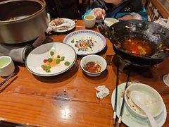 -房县土本味土鸡汤特色餐厅(沌口店)