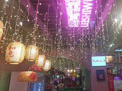 -巴卤社老火锅(财富店)