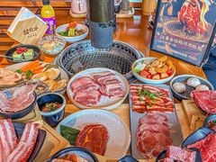 -拾勝牛·江景安格斯烧肉放题(江湾阳光天地店)