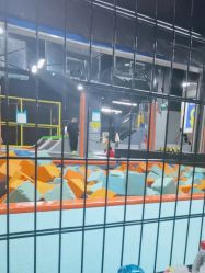 -蹦贝运动中心·蹦床·攀岩·闯关(龙岗店)