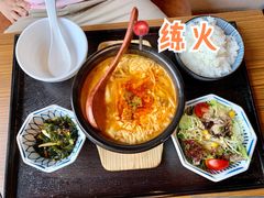 牛小排汤定食-炼火烤肉店