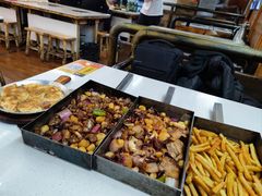 -老东镇啤酒屋海鲜加工·蒸汽海鲜·海鲜烧烤(台东店)