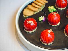 草莓鹅肝慕斯配葱油饼-富力丽思卡尔顿酒店·丽轩中餐厅