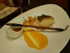 -恰餐厅及酒吧 CHAR Bar & Grill (北京丽都皇冠假日店)