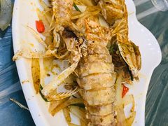 -覃记海鲜美食餐厅