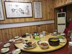 -云河农家乐饭店(福禄缘树山店)