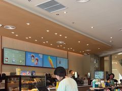 -星巴克臻选(莘庄仲盛店)