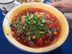 -马路边边串串香形象店(磐石路店)